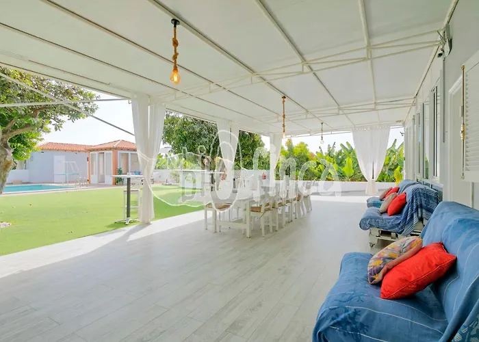 Bio With Pool * Playa Paraiso (Tenerife)